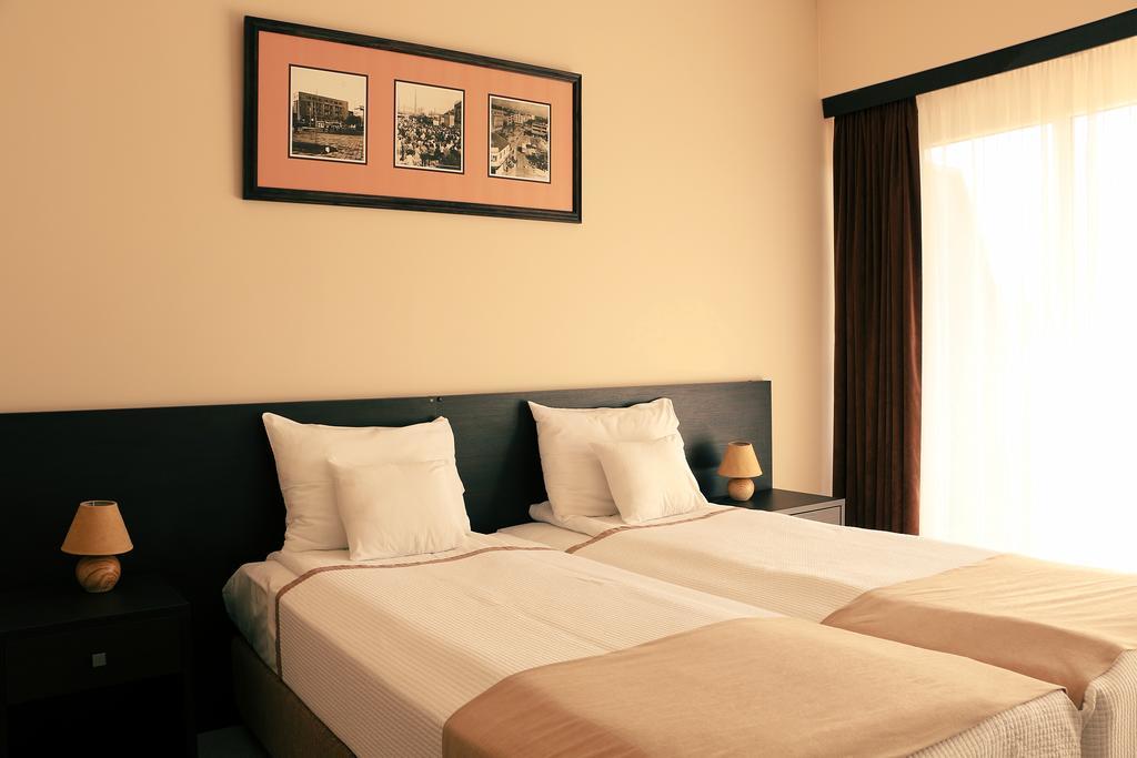 Hotel Jezero 보르 외부 사진