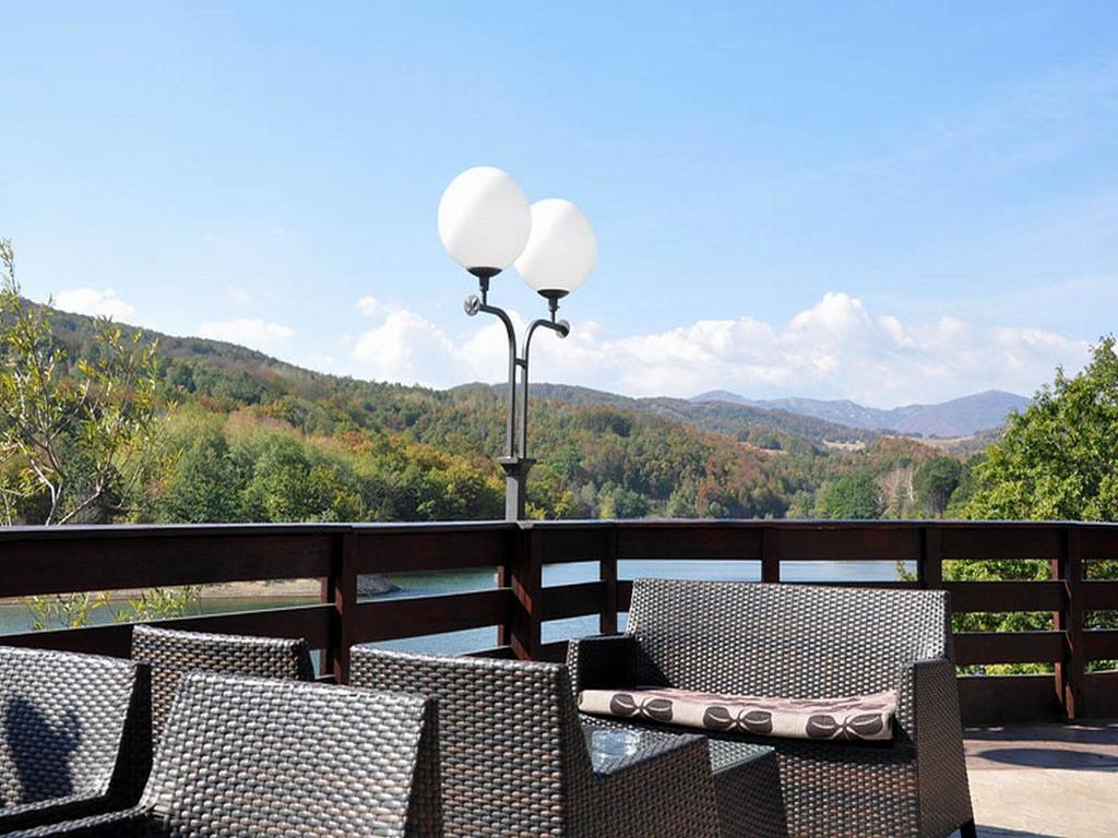 Hotel Jezero 보르 외부 사진